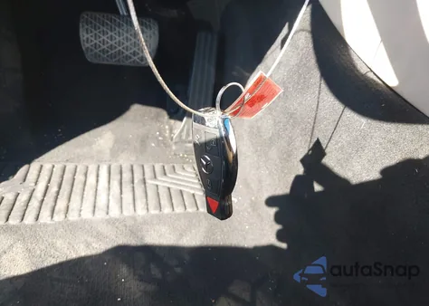 2018 Mercedes-Benz C 300 4Matic z USA, uszkodzony, nr VIN WDDWF4KB1JR319618